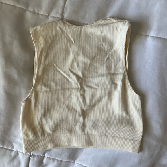 URBAN OUTFITTERS Cropped Tank Top - Picture 2 of 3